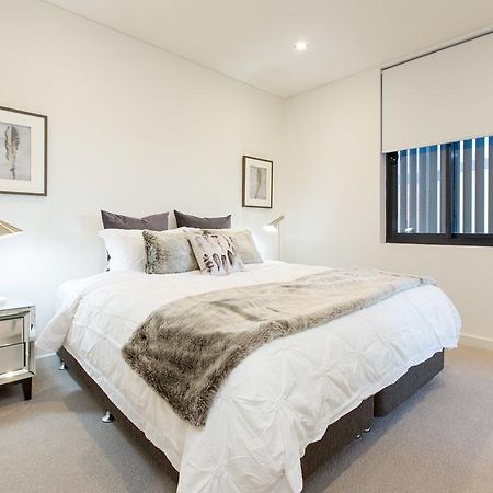 Luxury Four Bedroom Apartment Wagga Wagga Extérieur photo
